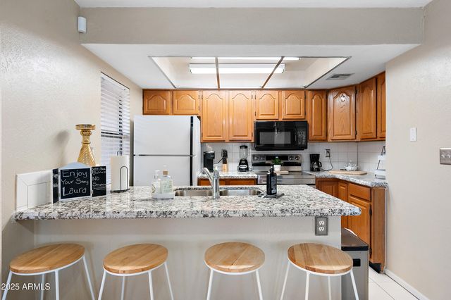 1432 W EMERALD Avenue 742, Mesa, AZ 85202
