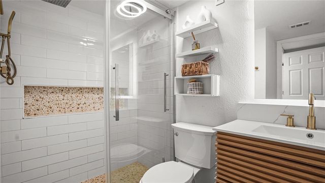 2500 WINDING CREEK BOULEVARD I104, Clearwater, FL 33761