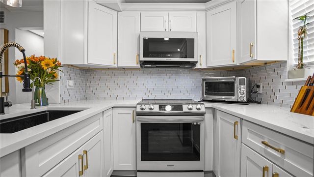 2500 WINDING CREEK BOULEVARD I104, Clearwater, FL 33761