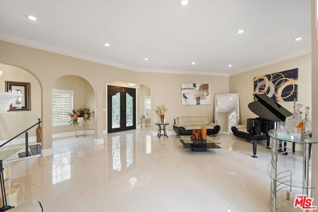 8171 Willow Glen Road, Los Angeles, CA 90046 — photo 3