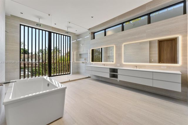 8755 SW 54th Ave, Miami, FL 33143