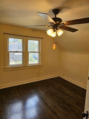 15354 5th Avenue, Phoenix, IL 60426