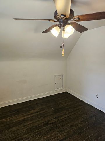 15354 5th Avenue, Phoenix, IL 60426