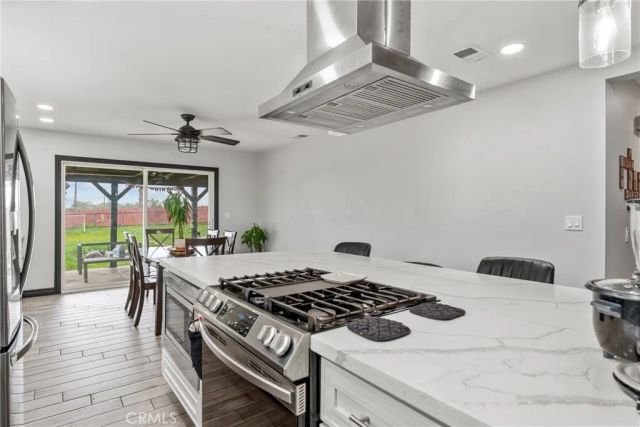 2183 Applegate, Corona, CA 92882