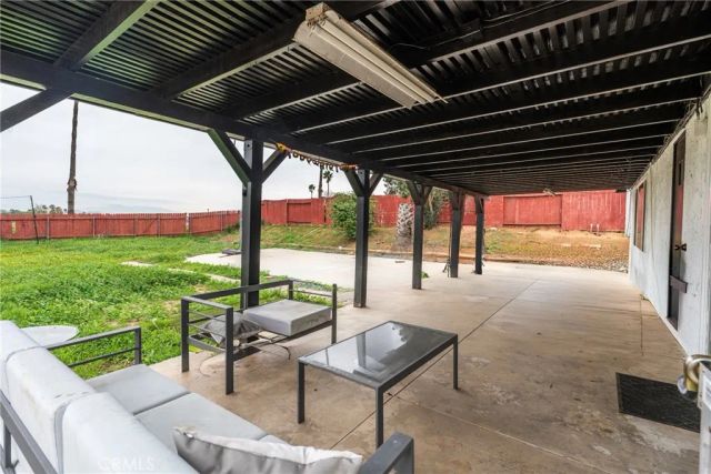 2183 Applegate, Corona, CA 92882