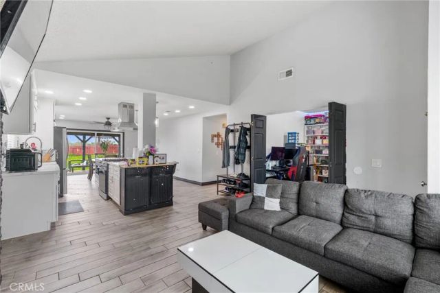 2183 Applegate, Corona, CA 92882