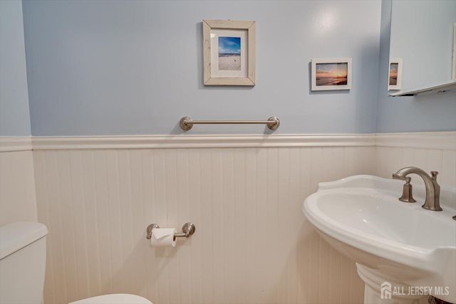 7 Kansas Court, Old Bridge, NJ 07747