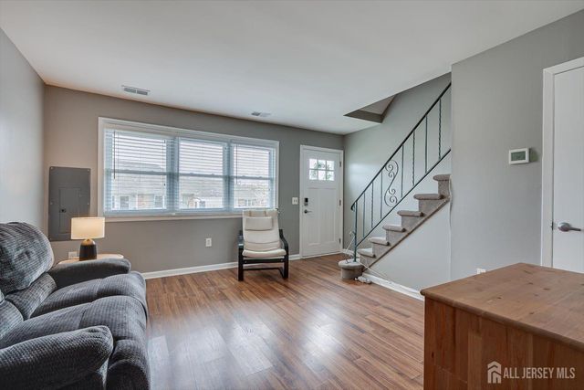 7 Kansas Court, Old Bridge, NJ 07747