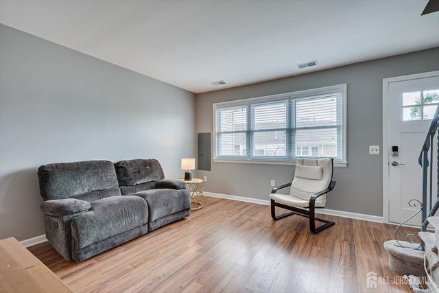 7 Kansas Court, Old Bridge, NJ 07747