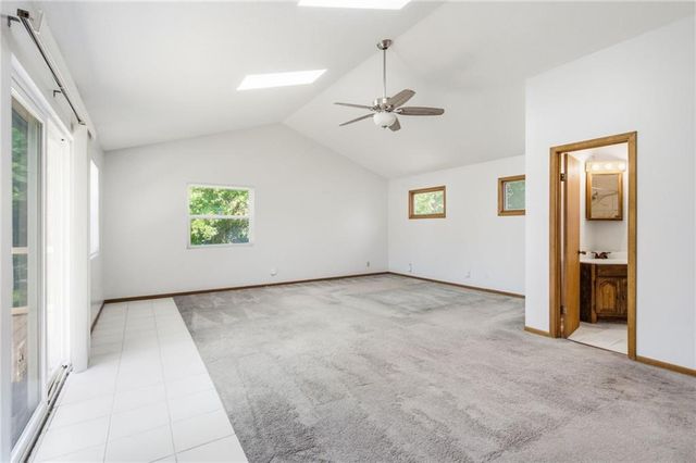 5619 FARROW Avenue, Kansas City, KS 66104