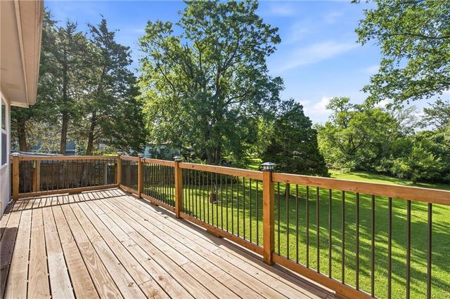 5619 FARROW Avenue, Kansas City, KS 66104