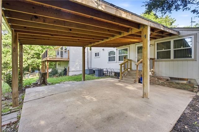 5619 FARROW Avenue, Kansas City, KS 66104