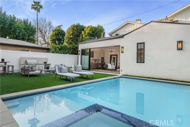 12207 Valleyheart Drive, Studio City (los Angeles), CA 91604