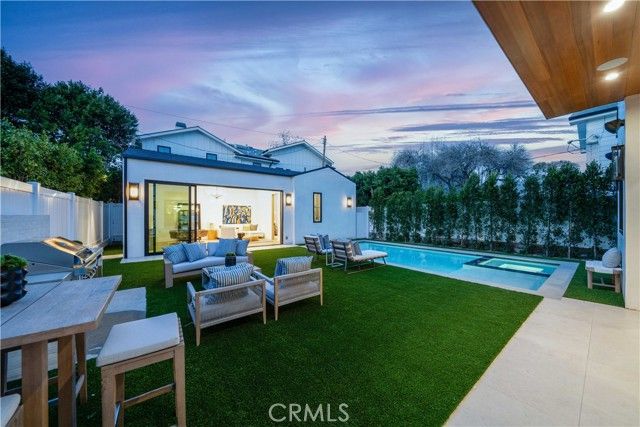 12207 Valleyheart Drive, Studio City (los Angeles), CA 91604