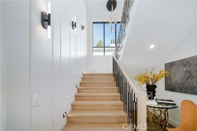 12207 Valleyheart Drive, Studio City (los Angeles), CA 91604