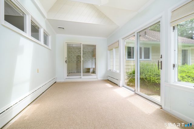 79 Janes Lane, Stamford, CT 06903
