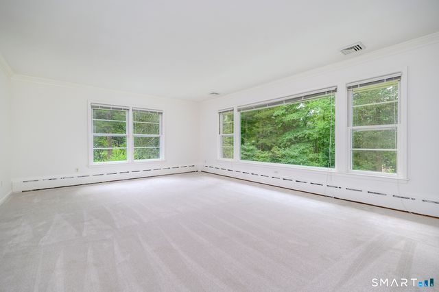 79 Janes Lane, Stamford, CT 06903