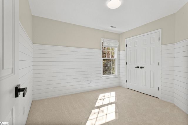 17 Halehaven Drive, Simpsonville, SC 29681