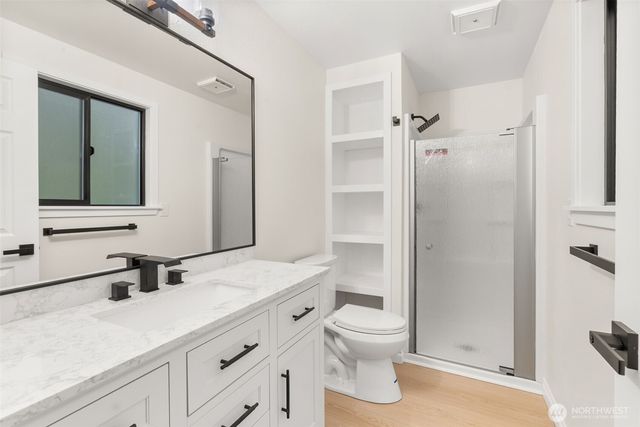 5310 Camelot Drive SW, Olympia, WA 98512