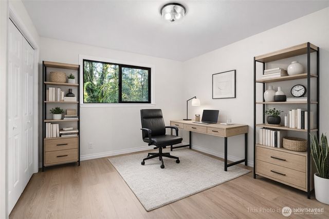 5310 Camelot Drive SW, Olympia, WA 98512