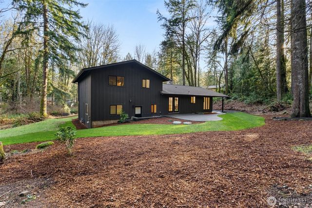 5310 Camelot Drive SW, Olympia, WA 98512