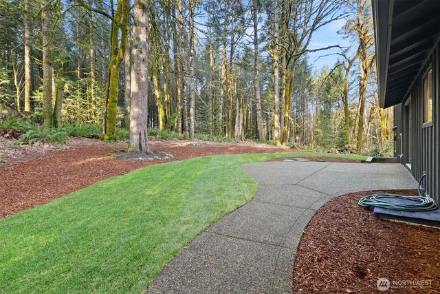 5310 Camelot Drive SW, Olympia, WA 98512