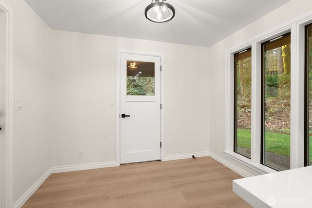 5310 Camelot Drive SW, Olympia, WA 98512