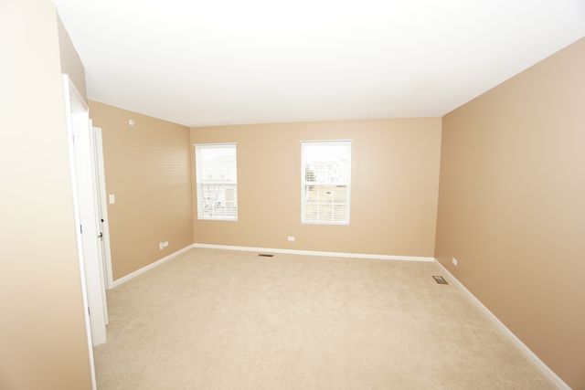 210 Portage Lane D, Yorkville, IL 60560