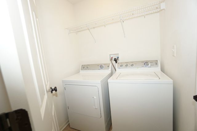 210 Portage Lane D, Yorkville, IL 60560