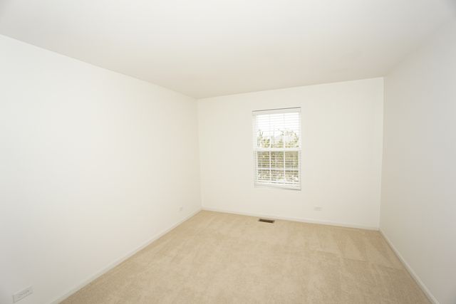 210 Portage Lane D, Yorkville, IL 60560