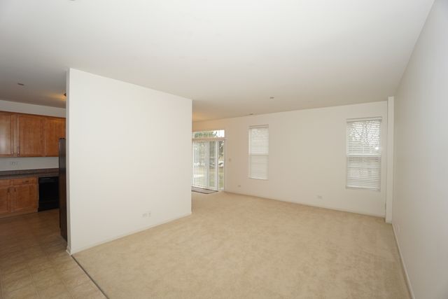 210 Portage Lane D, Yorkville, IL 60560