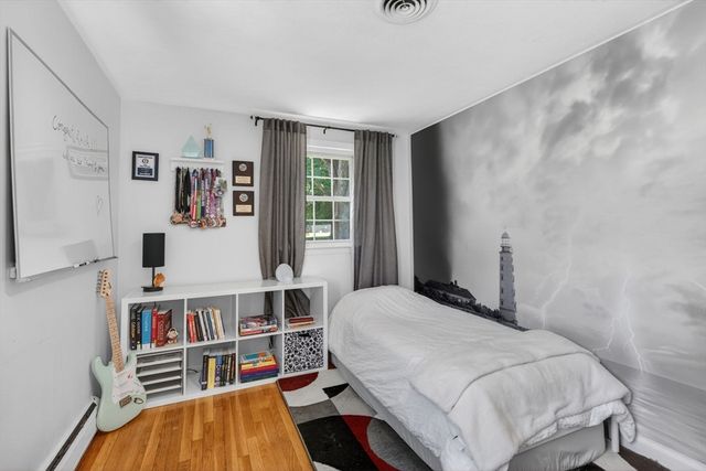 15 Lovejoy Rd, Andover, MA 01810