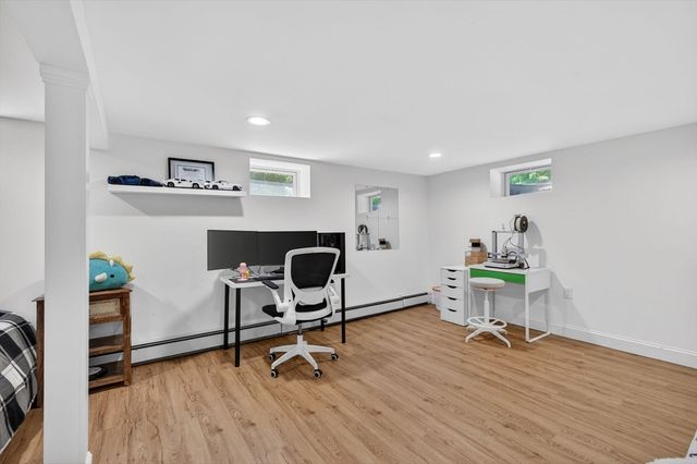 15 Lovejoy Rd, Andover, MA 01810