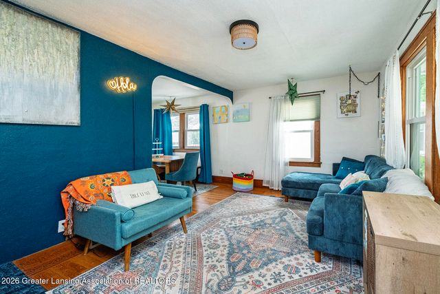 525 N Magnolia Avenue, Lansing, MI 48912