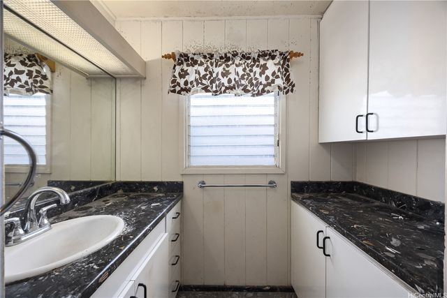 1451 Onipaa Street, Honolulu, HI 96819