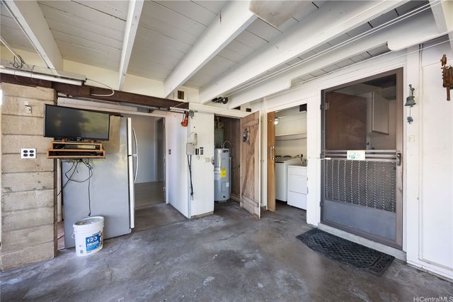 1451 Onipaa Street, Honolulu, HI 96819
