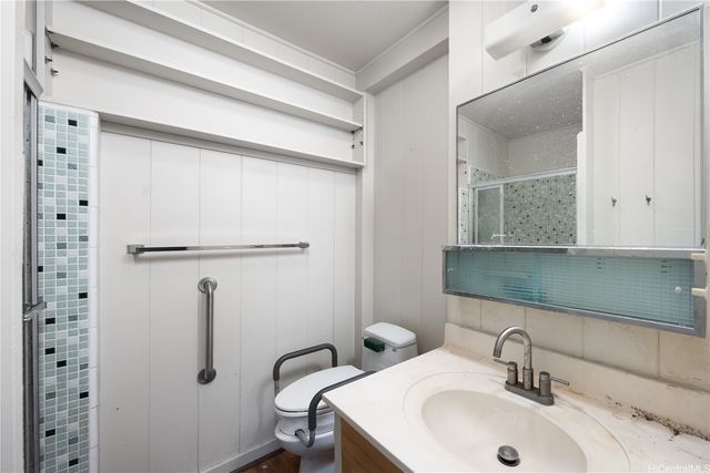 1451 Onipaa Street, Honolulu, HI 96819