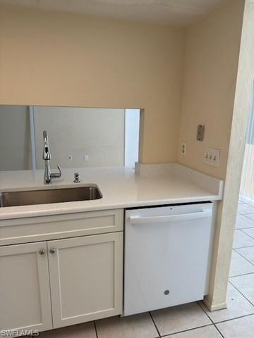 3276 PRINCE EDWARD Island CIR 2, Fort Myers, FL 33907