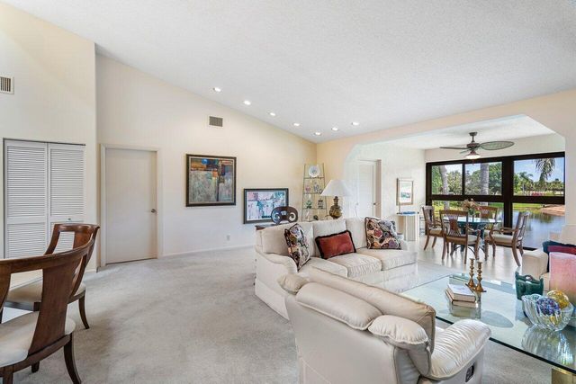 69 Eastgate Drive Unit D, Boynton Beach, FL 33436