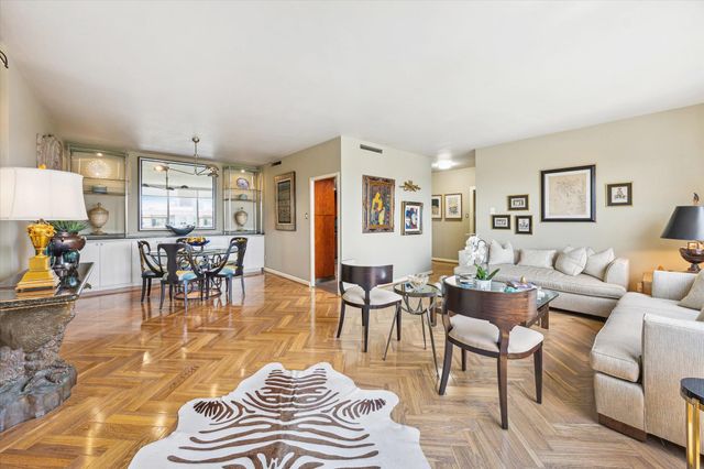 2701 Westheimer Road 9E, Houston, TX 77098