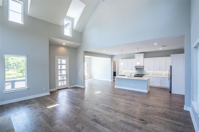 3018 Sunridge DR 4, Austin, TX 78741