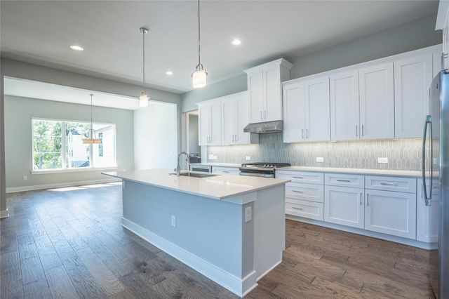 3018 Sunridge DR 4, Austin, TX 78741