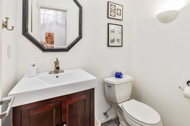 1237 W NICOLET CIRCLE, Appleton, WI 54914