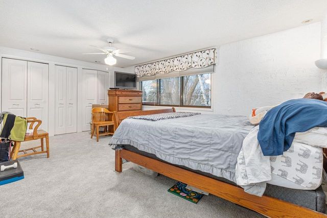 1237 W NICOLET CIRCLE, Appleton, WI 54914