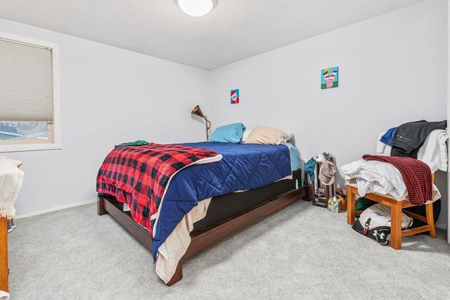 1237 W NICOLET CIRCLE, Appleton, WI 54914
