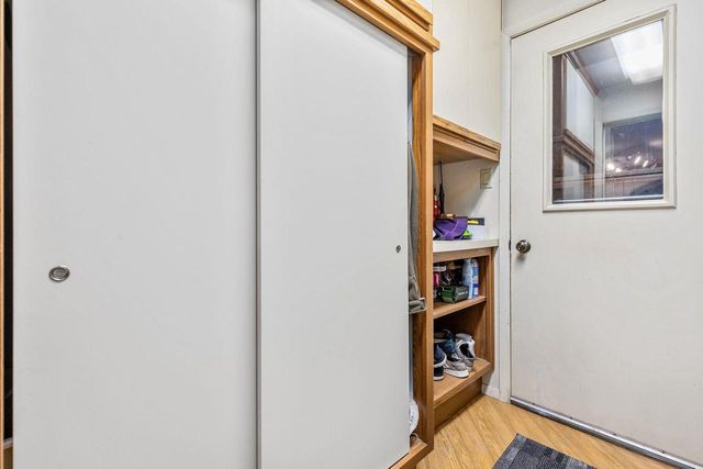 1237 W NICOLET CIRCLE, Appleton, WI 54914