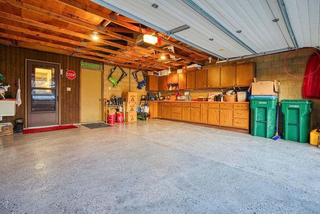 1237 W NICOLET CIRCLE, Appleton, WI 54914