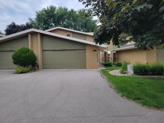 1237 W NICOLET CIRCLE, Appleton, WI 54914