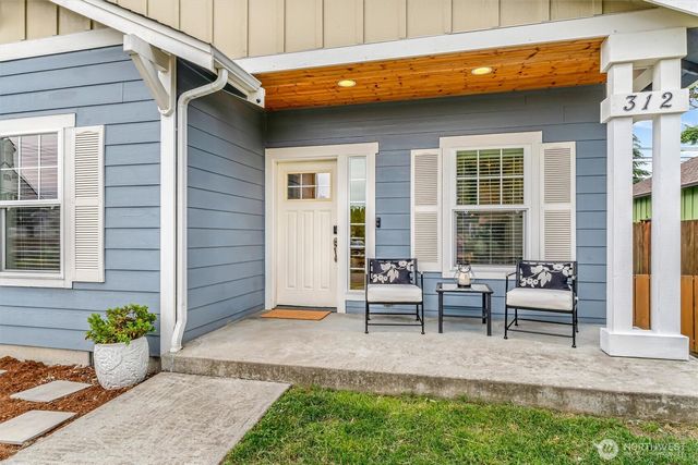 312 N French Avenue, Arlington, WA 98223