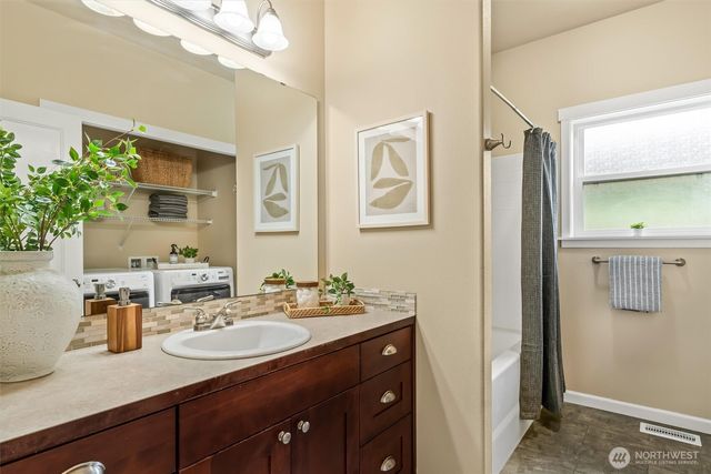 312 N French Avenue, Arlington, WA 98223